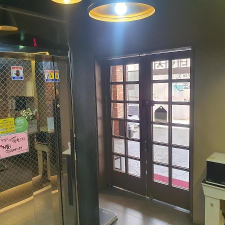 Hotel Daisy Seul Zewnętrze zdjęcie