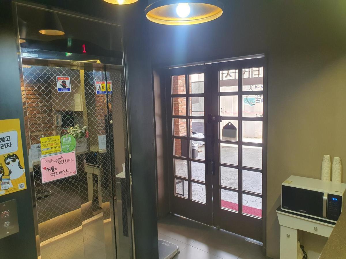 Hotel Daisy Seul Zewnętrze zdjęcie